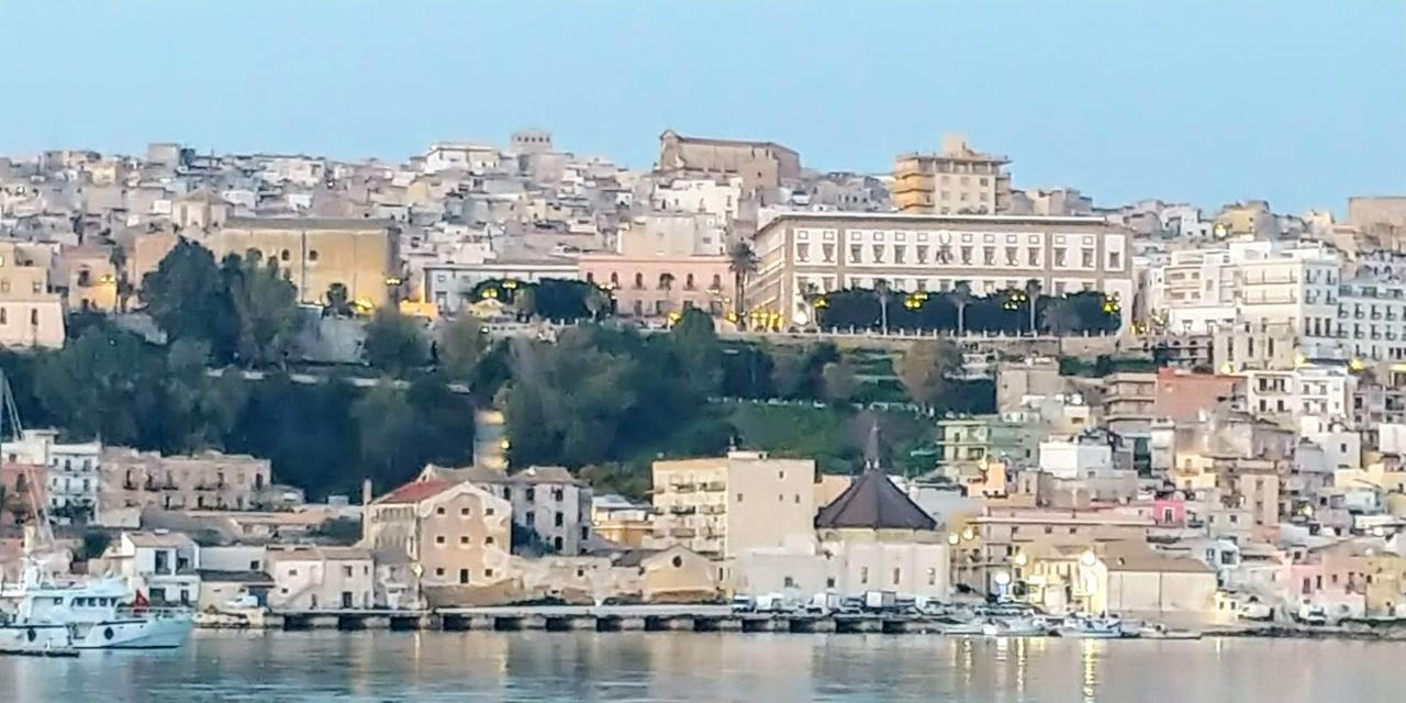 Casa Sunrise - Lovely Sea Front Apartment Sciacca Dış mekan fotoğraf